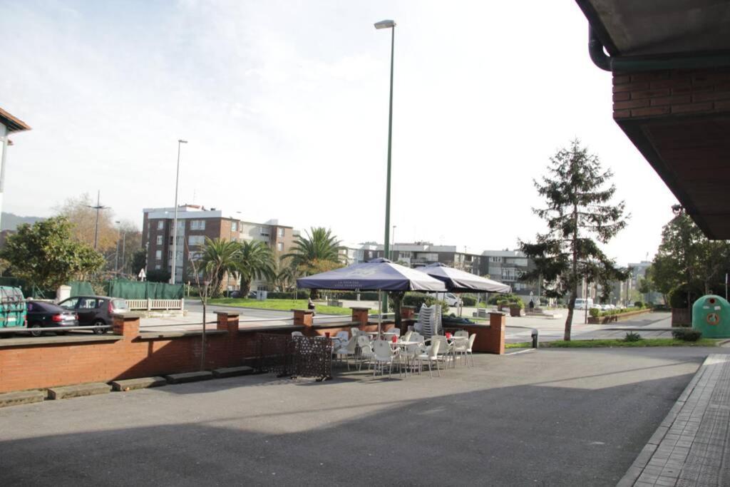 Aixerrota Apartamentos B Getxo Esterno foto